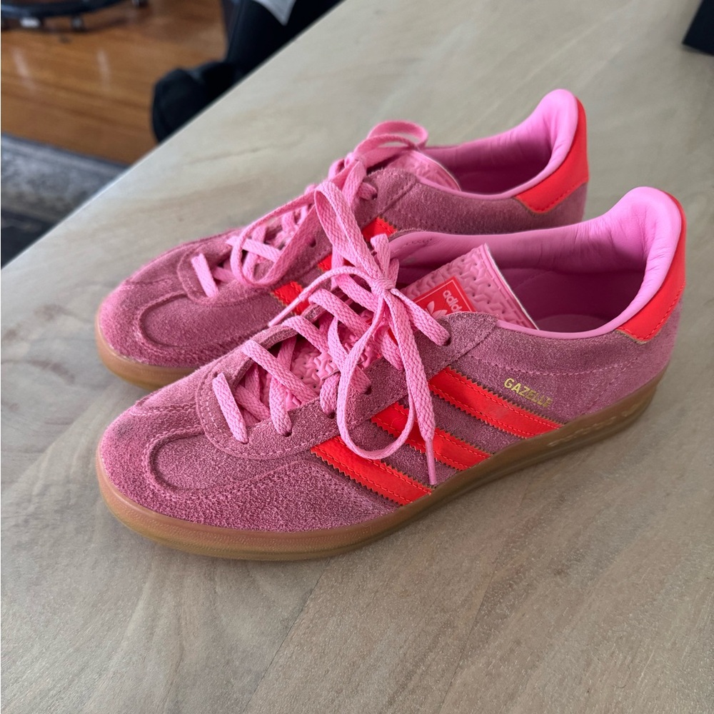 adidas Originals Gazelle Indoor sneakers in pink and red - Picture 4 of 9